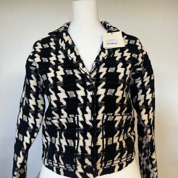 Bree Jacquard Houndstooth Short Coat - Picture 3 of 3